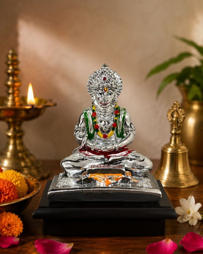 Meditating Hanumanji