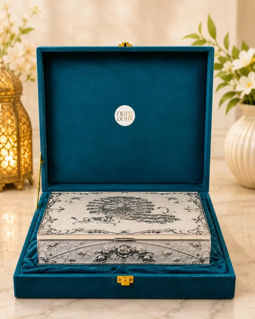 White enamel 4 compartment box